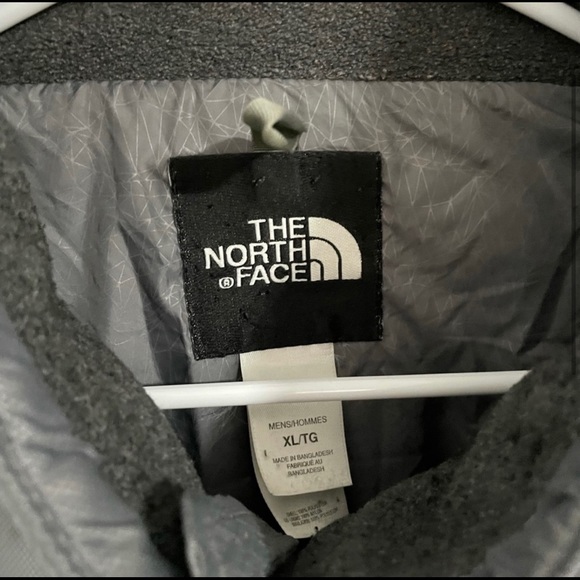 The North Face Men Puffer Zip up Jacket - Picture 3 of 6